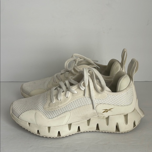 Reebok Shoes - Reebok Zig Dynamica Women’s Athletic Shoes Off-White 9